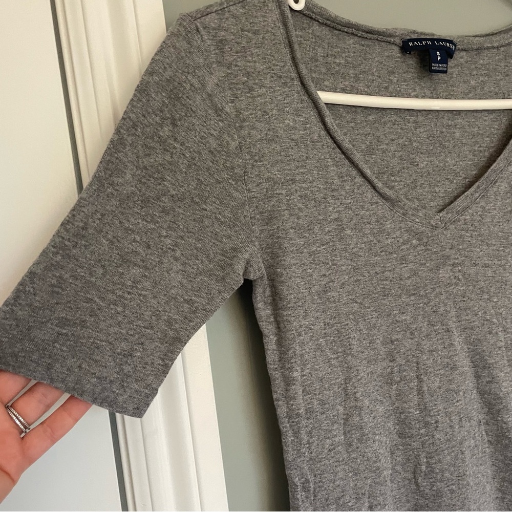 3 for $30 | Ralph Lauren Blue Label Gray V Neck Tee Shirt - Picture 5 of 10